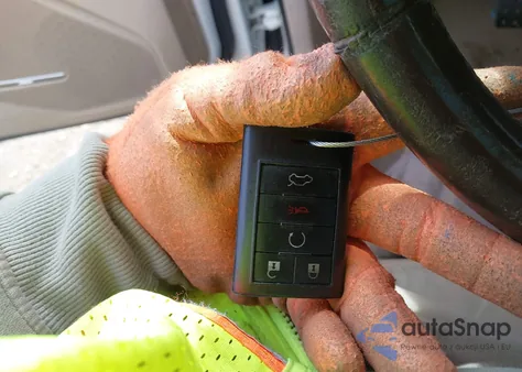 2011 Cadillac Cts Premium z USA, uszkodzony, nr VIN 1G6DP5ED7B0129400